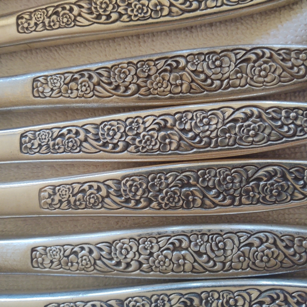 Flowered / rose pattern Silver plated flatware - Picture 3 of 5